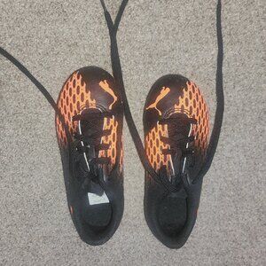 Boys Puma Soccer Shoes